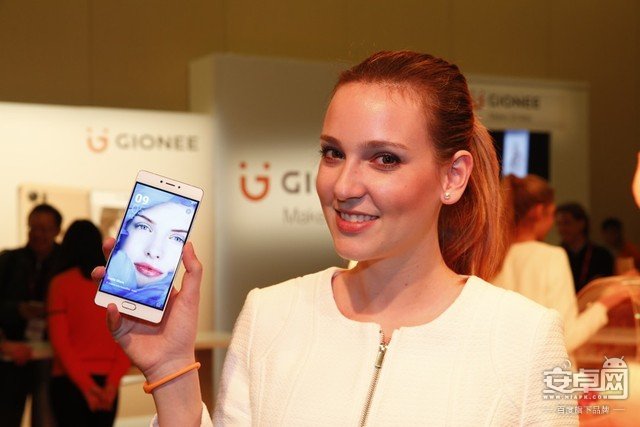 金立全新品牌形象亮相MWC 加速全球化战略布局 